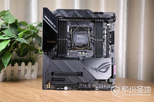 ROG RAMPAGE VI EXTREME OMEGA评测3