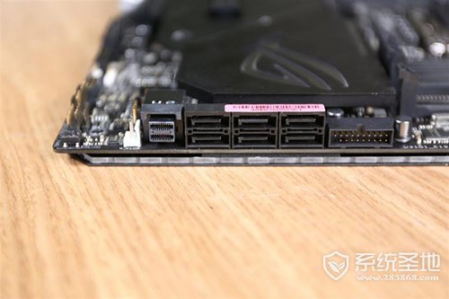 ROG RAMPAGE VI EXTREME OMEGA评测14