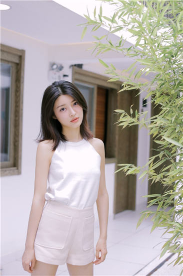 秋葵草莓丝瓜香蕉榴莲芒果